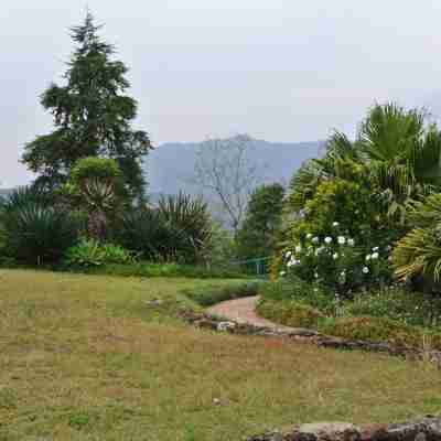 Emafini Country Lodge Hotel Exterior