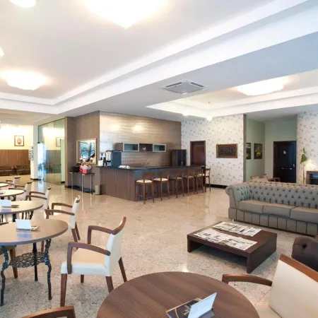 Hotel Lang Palace - Fica No Centro da Cidade