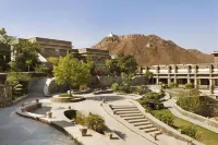 Ramada by Wyndham Udaipur Resort and Spa - รีสอร์ท
