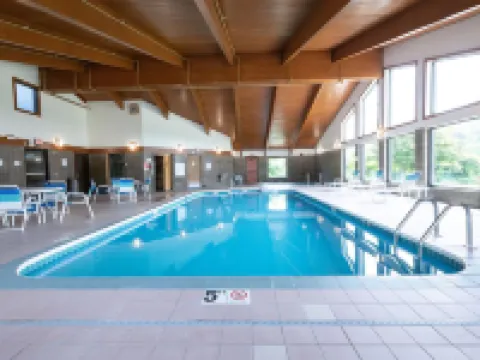 AmericInn by Wyndham Sturgeon Bay Hotels in Door County