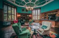 Cbh Ruthin Castle Hotel and Spa - bars
