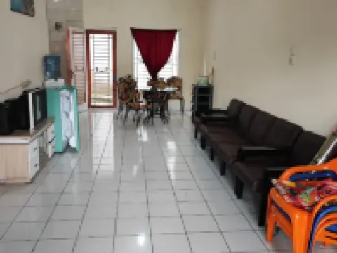 Villa Berastagi Highland Hotels in Berastagi