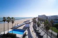 Sea Lion Hotel - Beach