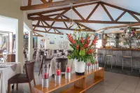 Relais des Plateaux & Spa– Ivato International Airport - bar