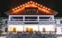 Usengi Hotel and Hostel (Usengi Hotel and Hostel) - 주차장
