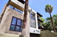 Melbourne ViVo Отели рядом с достопримечательностью «Парк Виктория»