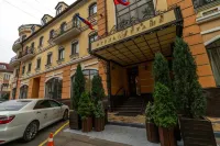 아타쉐 호텔 Rostov Swing Railway Bridge 주변 호텔