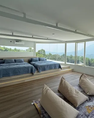 Villa Vive Trawas Hotels in Belik