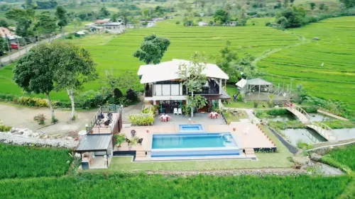 Kalaparan Farm House by HiveRooms Hotels in Negros Occidental