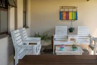 Selborne Bed and Breakfast - parking