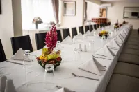 New Brookfields Hotel - breakfast