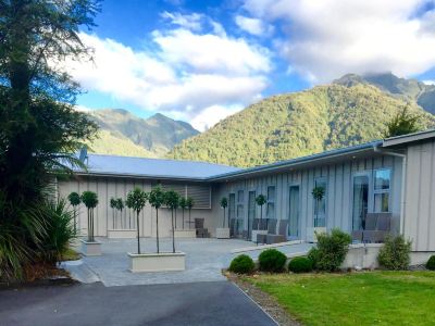 Franz Josef Oasis Hotel