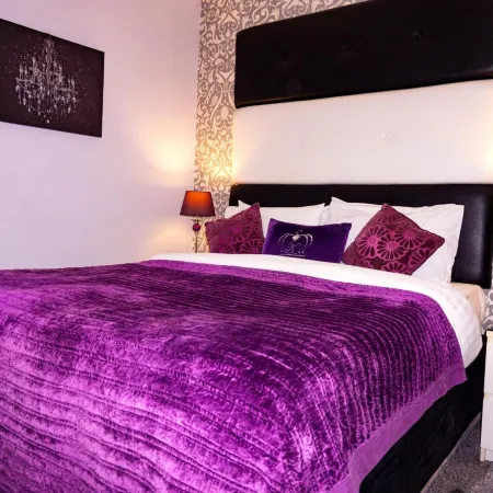 Kenley Hotel
