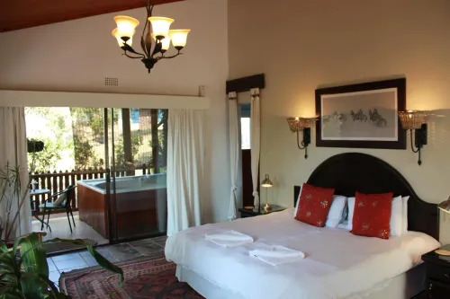 The Sabie Town House Guest Lodge - Bed and Breakfasts