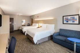 Holiday Inn Express & Suites FT Myers Beach-Sanibel Gateway