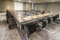 홀리데이 인 익스프레스 & 스위트 몬테레이 바예