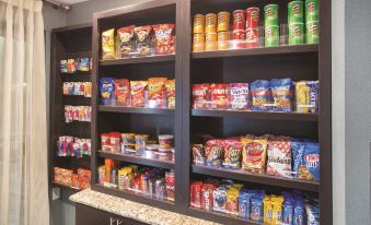 La Quinta Inn & Suites by Wyndham O'Fallon, IL - St. Louis