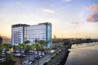 Residence Inn Long Beach Downtown Hotel dekat Long Beach Museum of Art