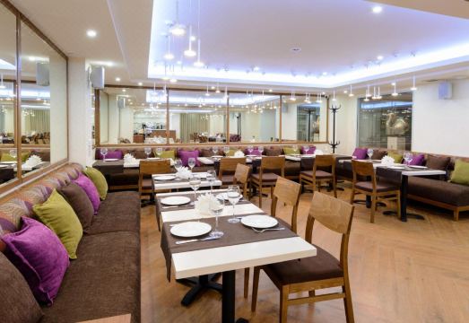 아파트 호텔 92/2