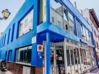 We Hostel Palma - Albergue Juvenil Hotels near Cala Major