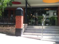 蒙特街河景酒店 鄰近布萊克斯建築的酒店