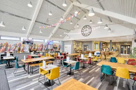 The Lodge Отели в г. Ньюбери