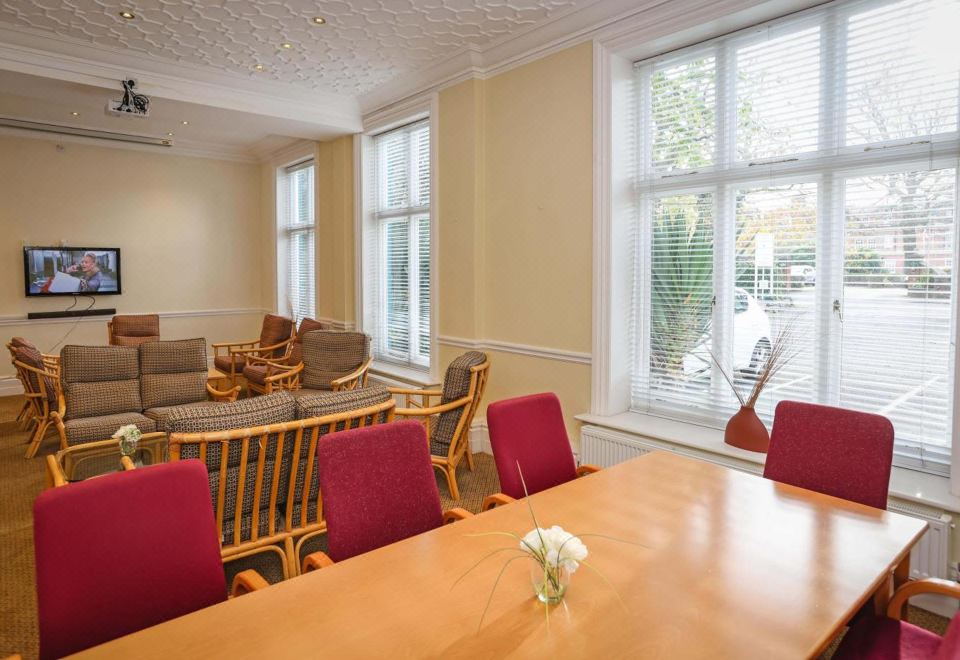 Thelocal Hotels GroznyOver view