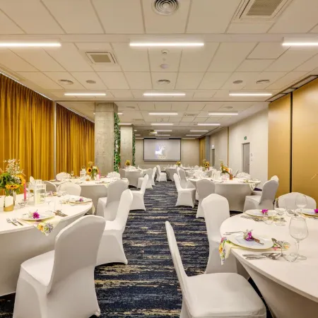 Hotel Arche Geologiczna Отели рядом с достопримечательностью «Торговый центр Blue City»