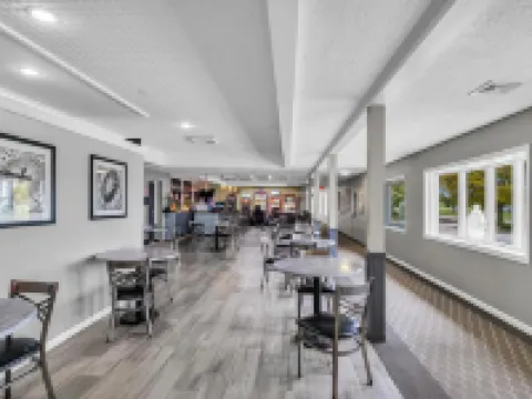 Eastlake Suites Hotel & Conference Center by OYO Urbana Hotels in Urbana