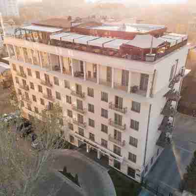 앰배서더 호텔 비슈케크 Hotel Exterior