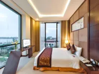 Muong Thanh Holiday Quang Binh Hotel Hotel berhampiran Biển Nhật Lệ