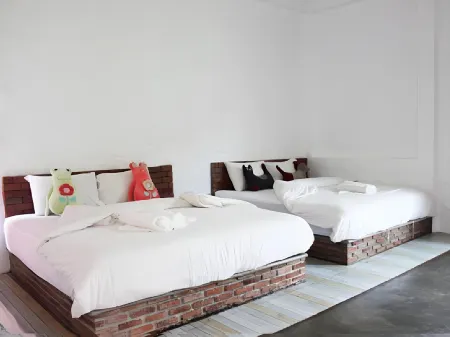 Monoko Porploen Resort Suanphung Отели рядом с достопримечательностью «Suan Phueng»