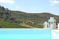 Vale Fuzeiros Nature Guest House - Pools