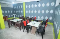 Binay Chapa Homestay in Jaldapara - Parking