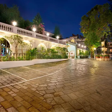 Avion Holiday Resort