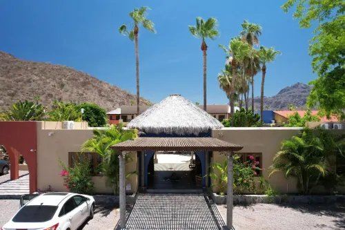 Tripui Hotel - ที่มีบาร์