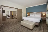 Holiday Inn Express & Suites PASO ROBLES by IHG
