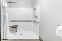 Howard Johnson by Wyndham Lafayette