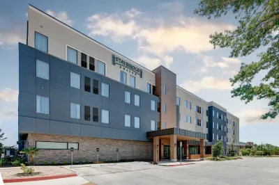 Staybridge Suites San Antonio Lackland AFB Area Hôtels à proximité de : Crown Meadows Neighborhood Park