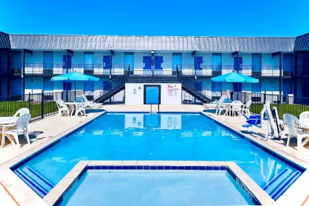 Days Inn by Wyndham Burleson Ft. Worth