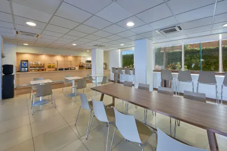 City Express by Marriott Manzanillo