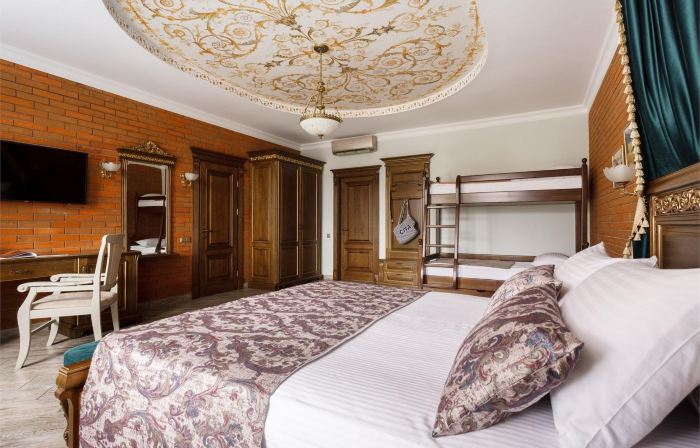 Dakhovskaya Sloboda Hotel
