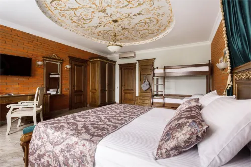 Dakhovskaya Sloboda Hotel