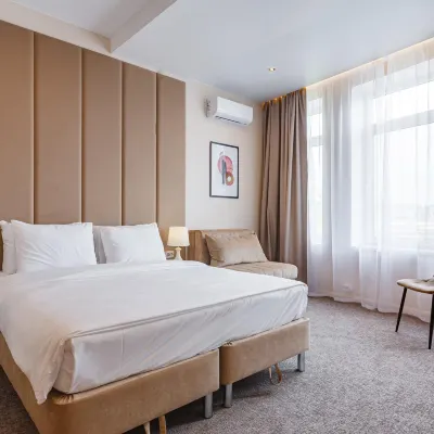Kinney Sea View Hotel โรงแรมใกล้สะพานโกลเดน