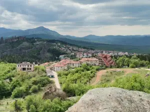 Fortress View Apartment