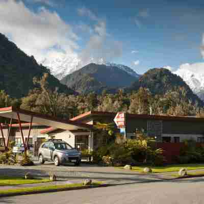 58 on Cron Motel Hotel Exterior