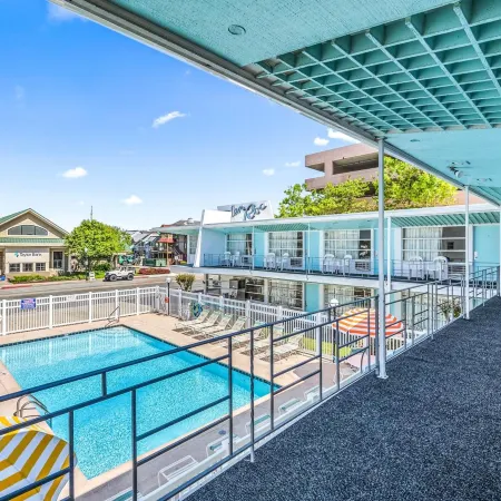 Eden Roc Motel