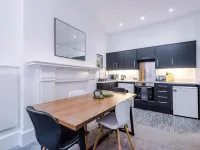 Cosy 2 Bed Apt Old Dutch Embassy