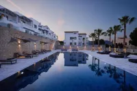 Quattro Suites - piscina