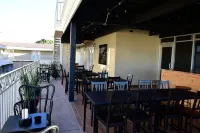 California Comfort & Suites - breakfast